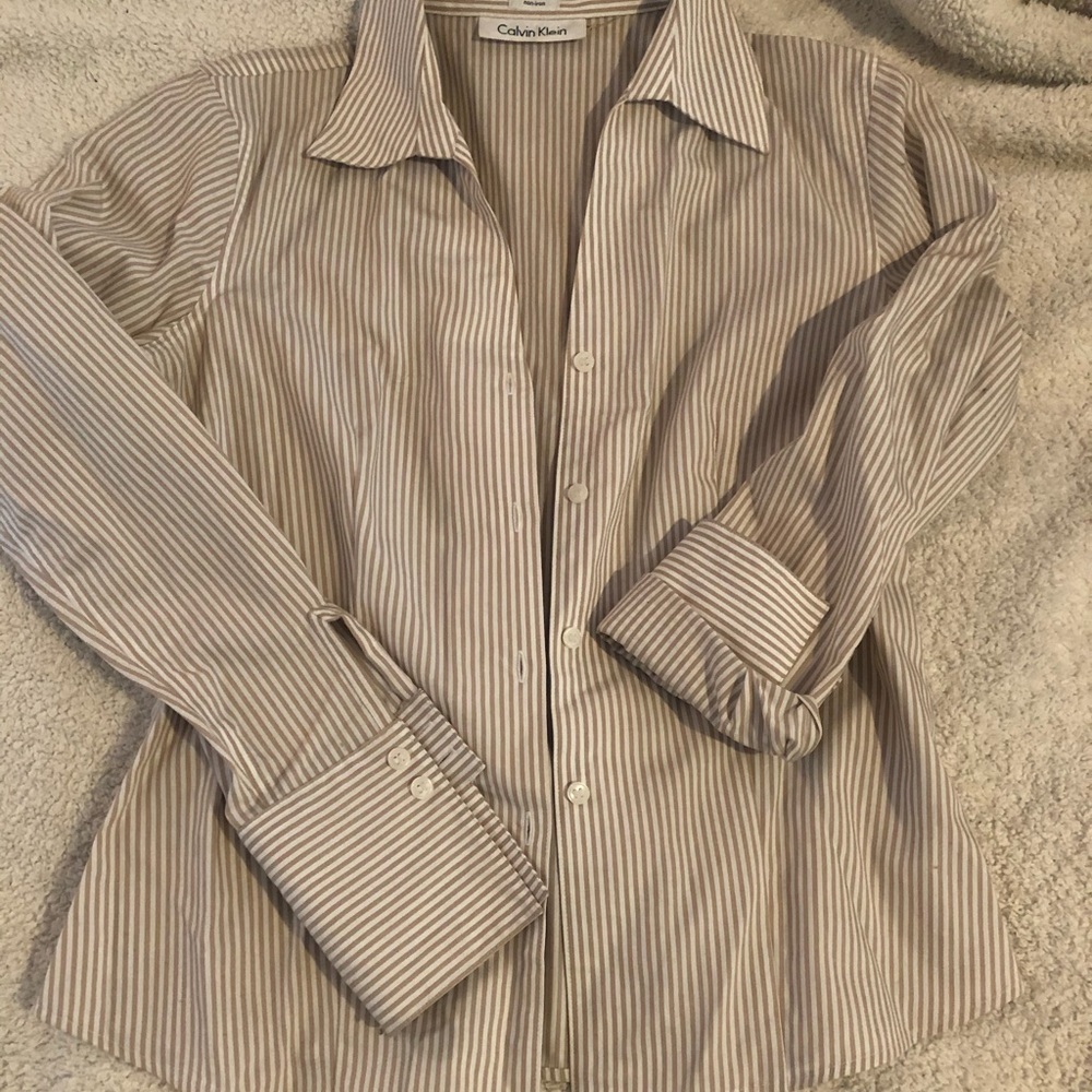 Calvin Klein Dress Top 🤍